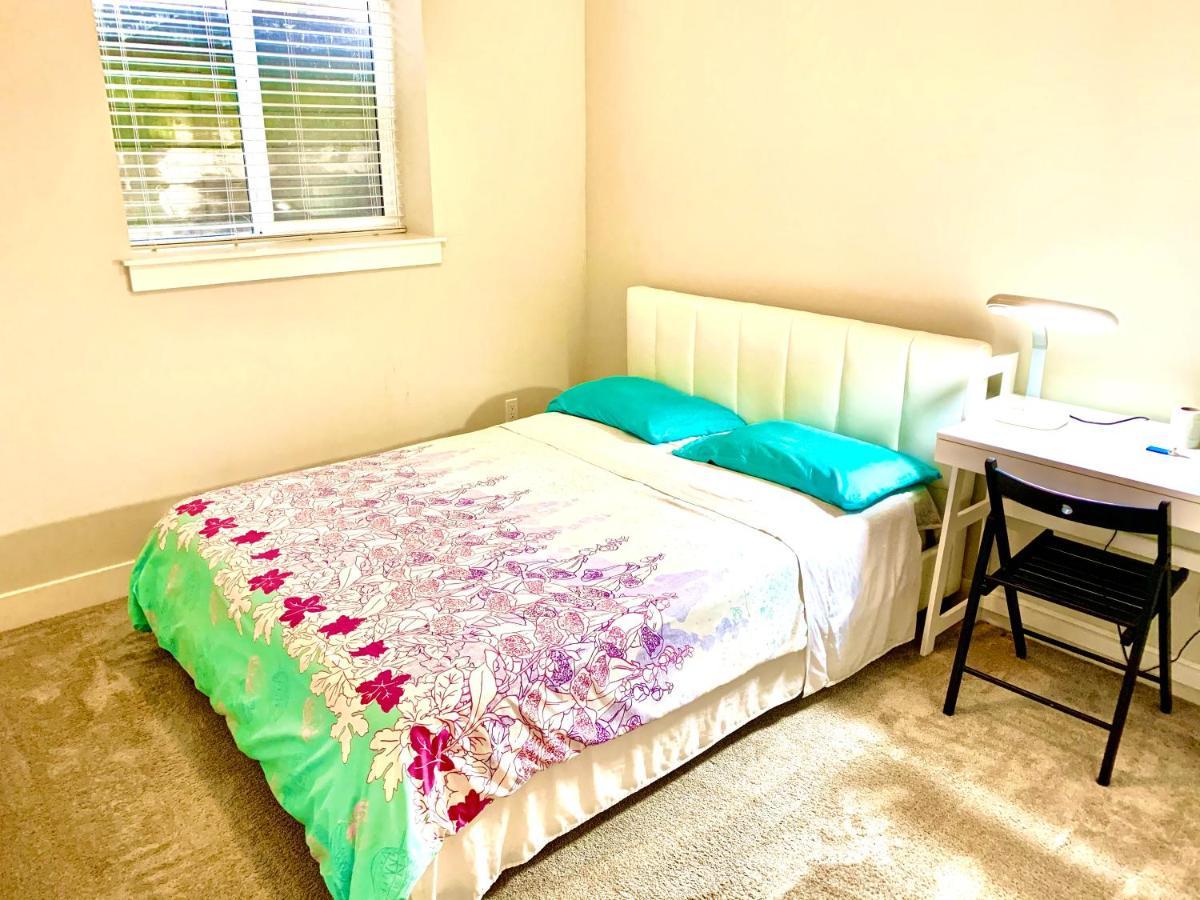 Deluxe House Apartment Surrey Bagian luar foto