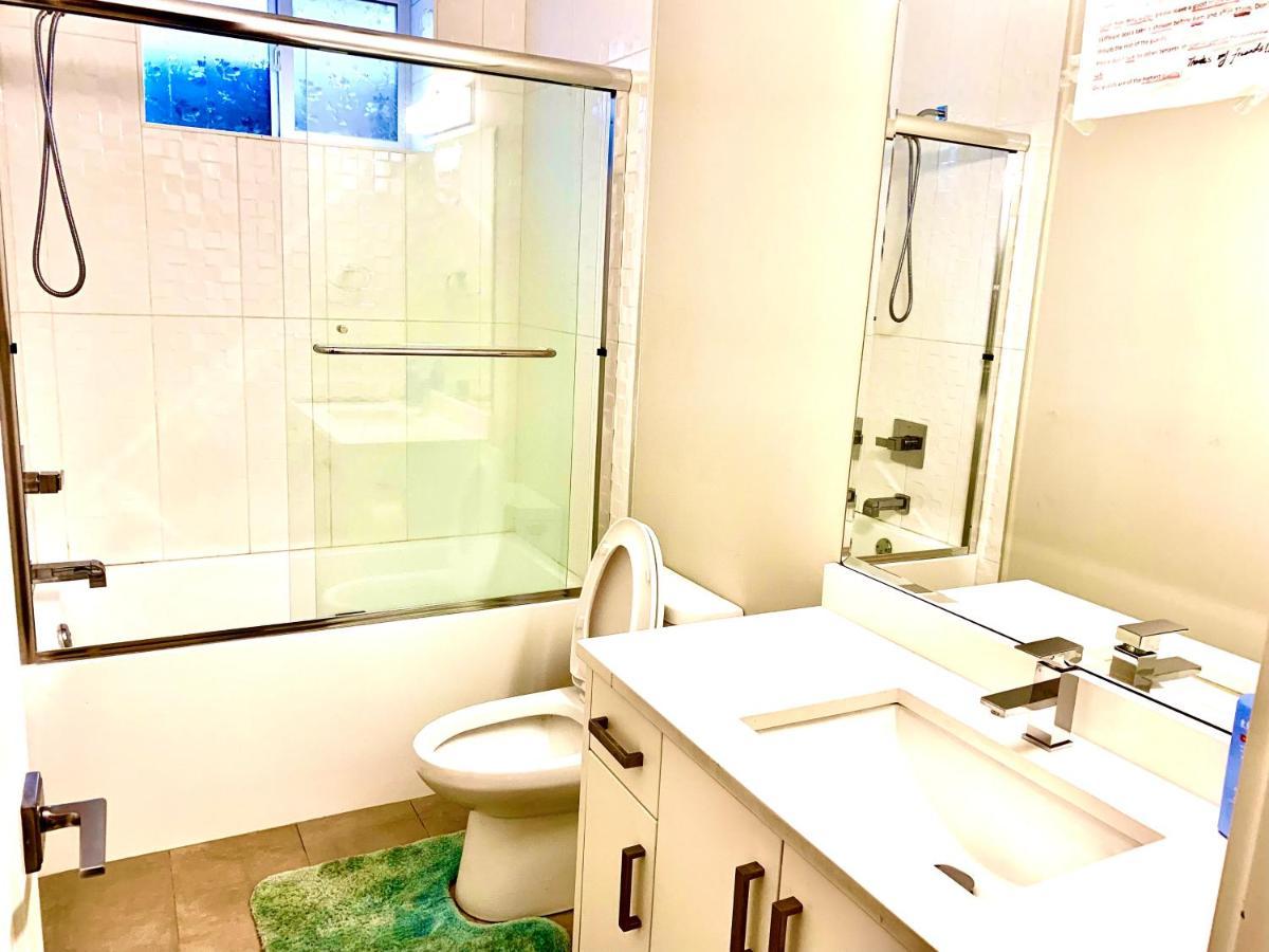 Deluxe House Apartment Surrey Bagian luar foto